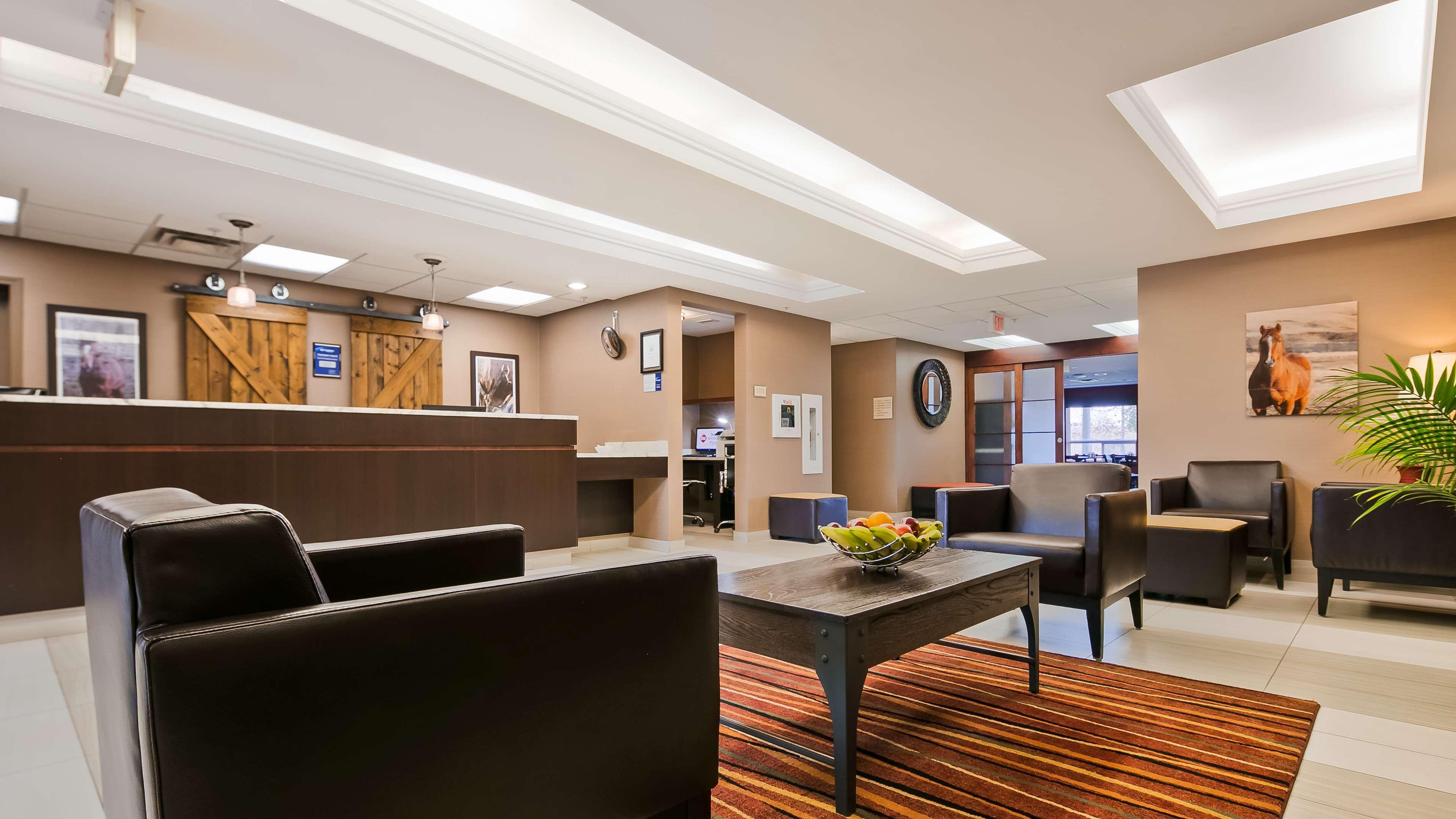 Best Western Plus Red Deer Inn & Suite Экстерьер фото