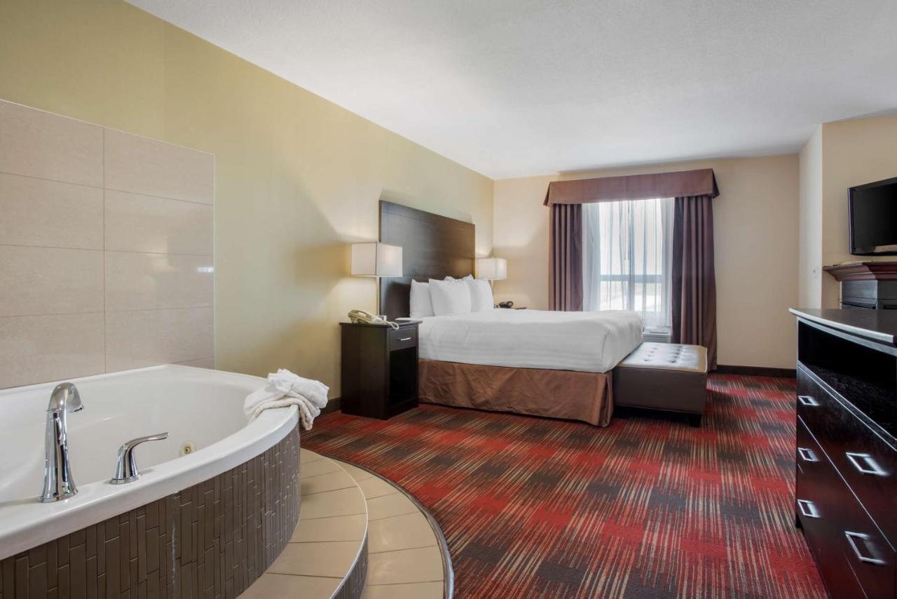 Best Western Plus Red Deer Inn & Suite Экстерьер фото