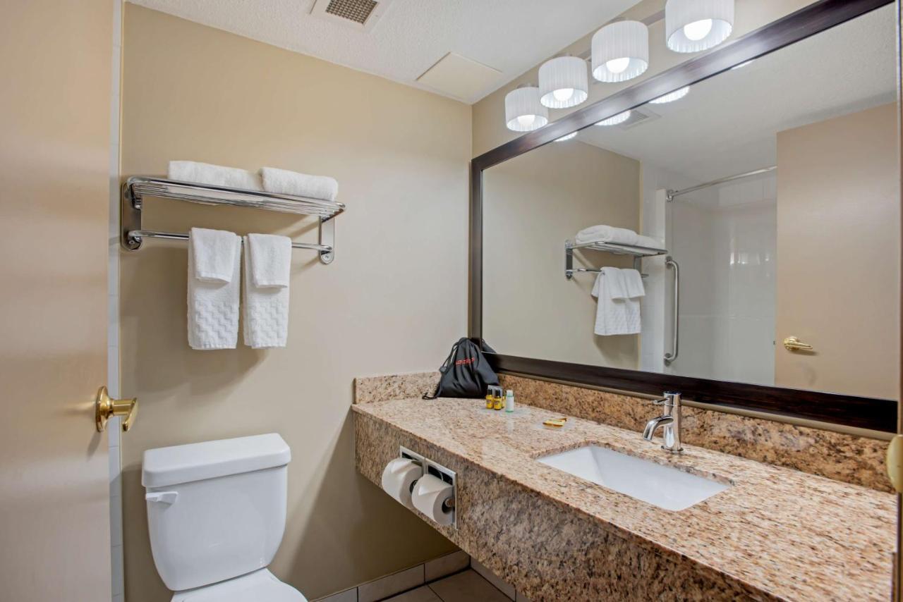 Best Western Plus Red Deer Inn & Suite Экстерьер фото