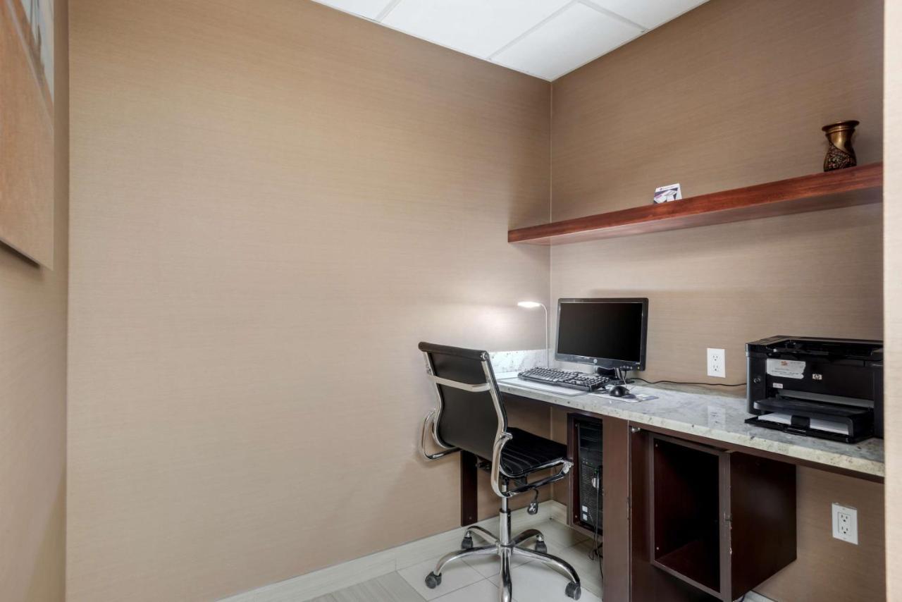 Best Western Plus Red Deer Inn & Suite Экстерьер фото
