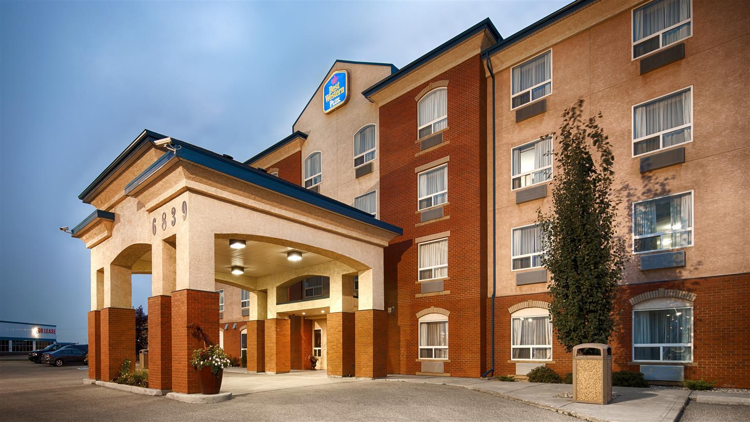 Best Western Plus Red Deer Inn & Suite Экстерьер фото