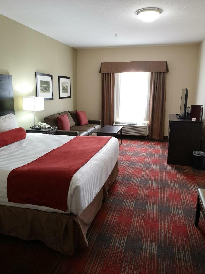 Best Western Plus Red Deer Inn & Suite Экстерьер фото